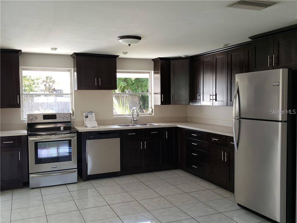 262 MANOR RD, Venice, FL 34293