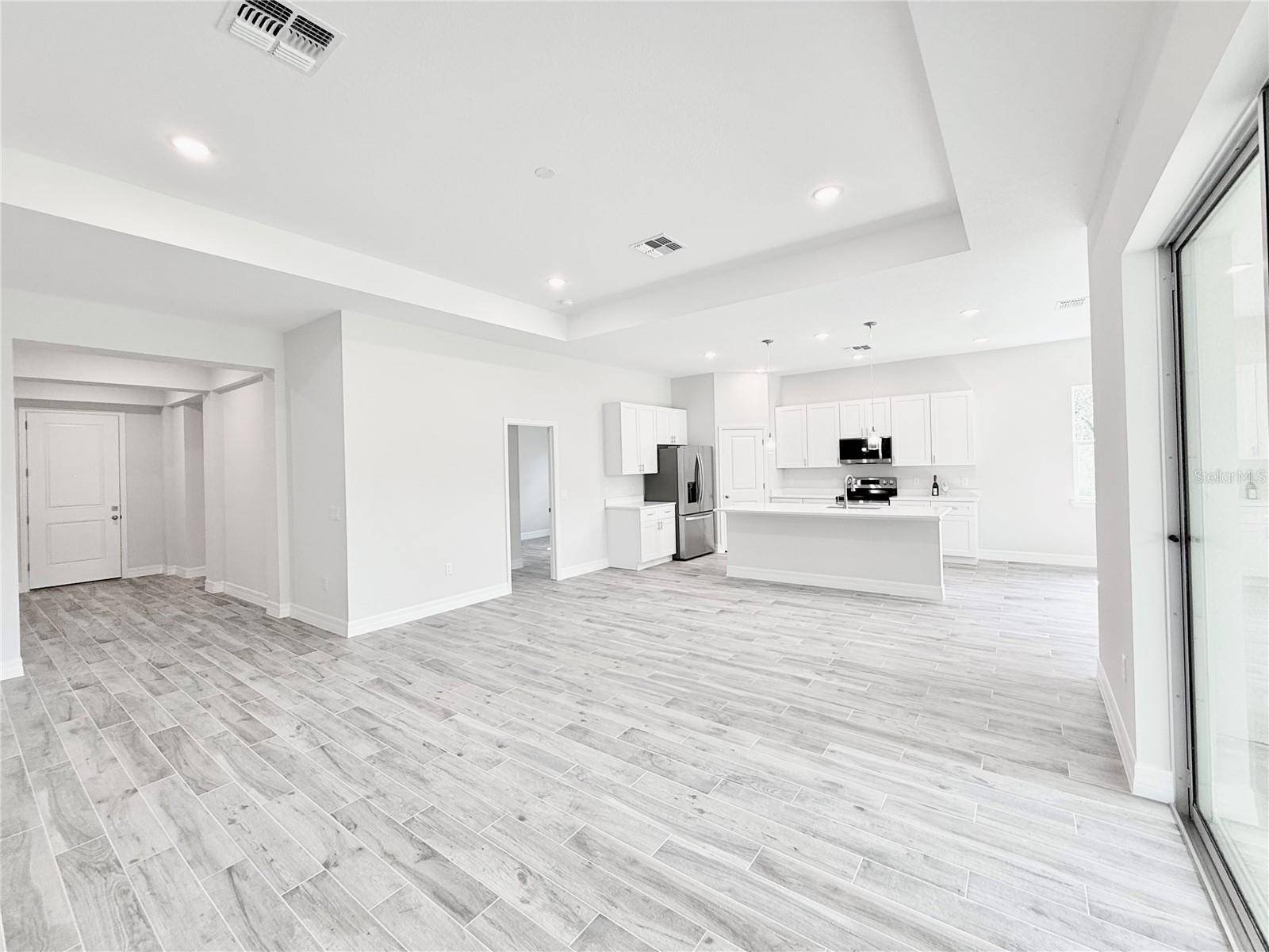 30280 W BLUEBELL AVE, Eustis, FL 32736