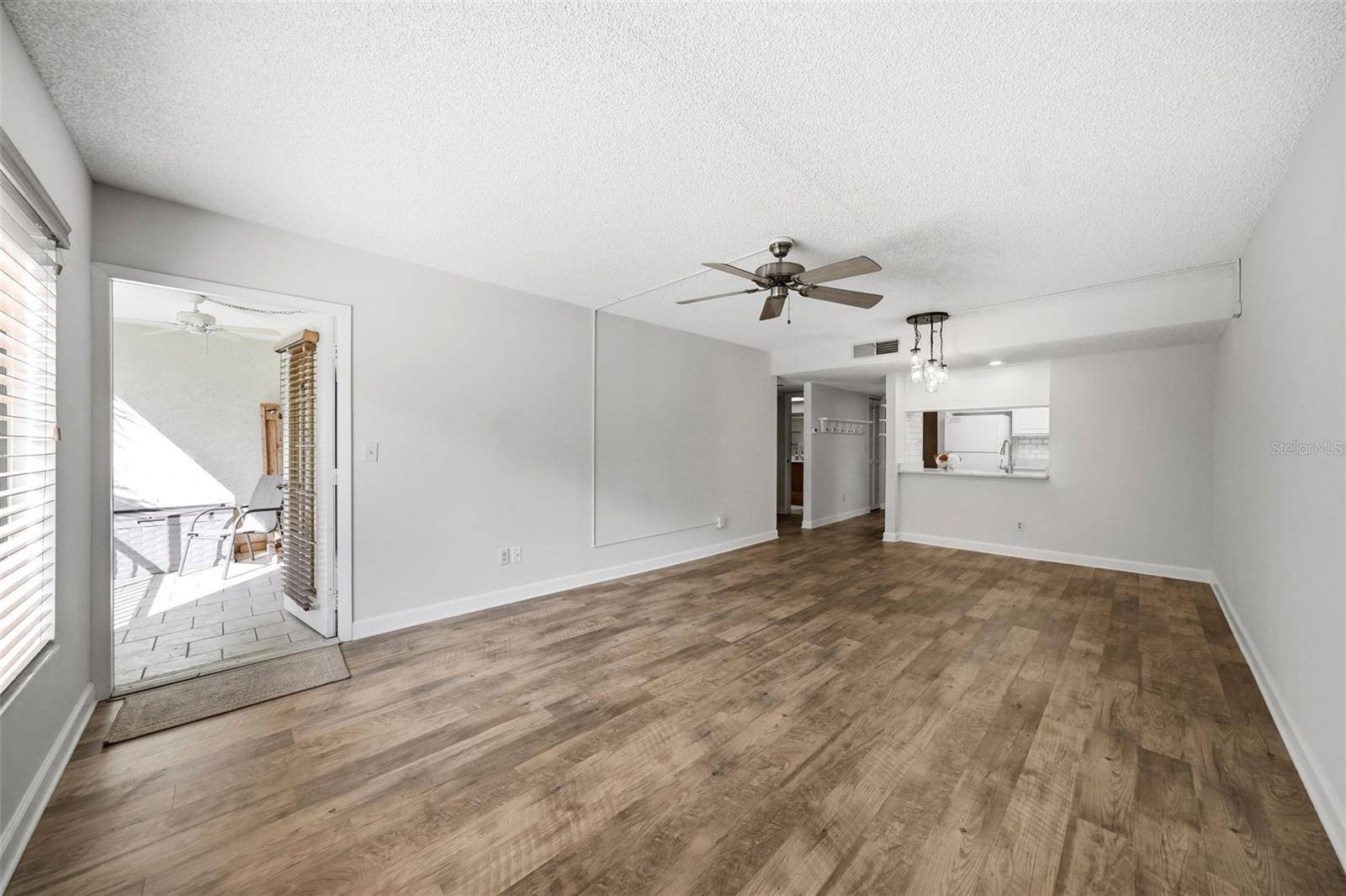 13604 S VILLAGE DR #2210, Tampa, FL 33618