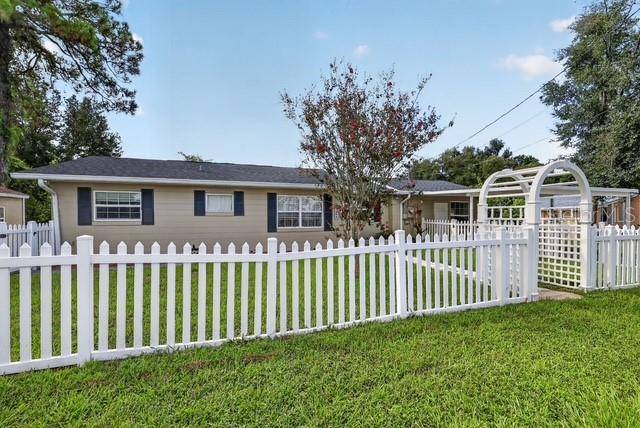 37406 TURNER DR, Umatilla, FL 32784