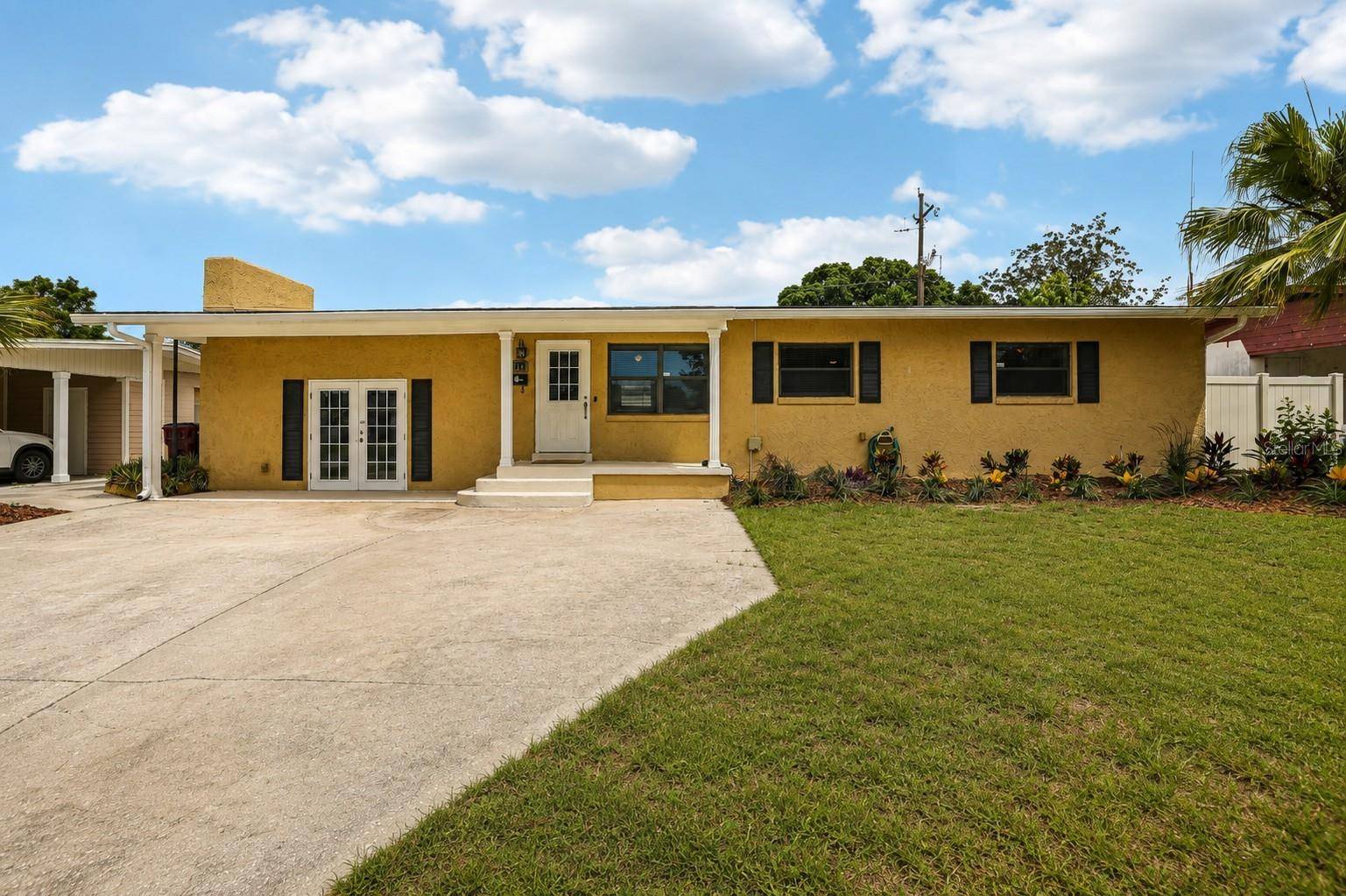 3707 PELICAN LN, Orlando, FL 32803
