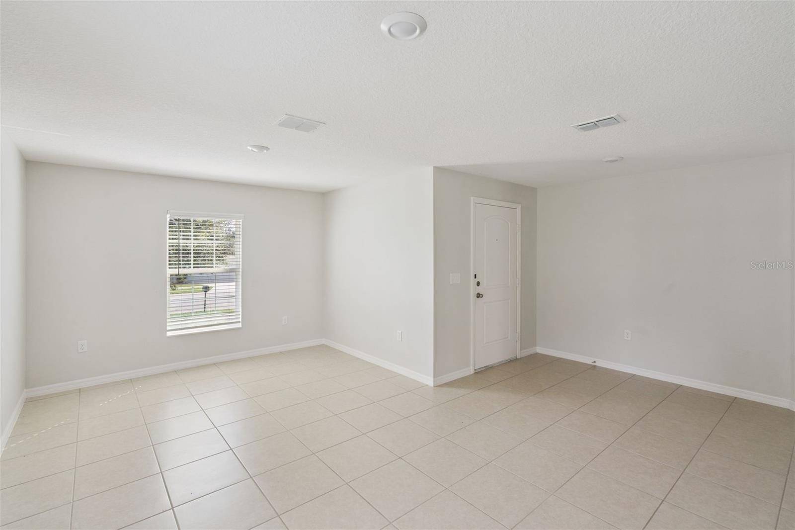 1602 ORNE ST, Mascotte, FL 34753