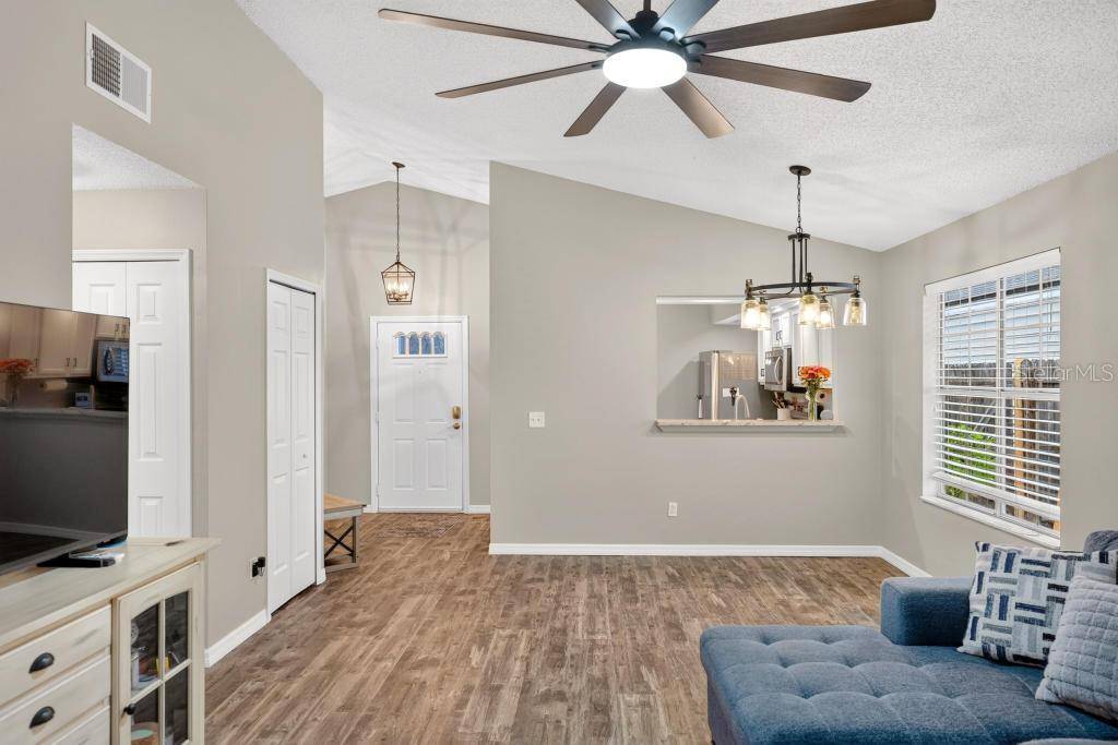105 NEWPORT SQ, Sanford, FL 32771