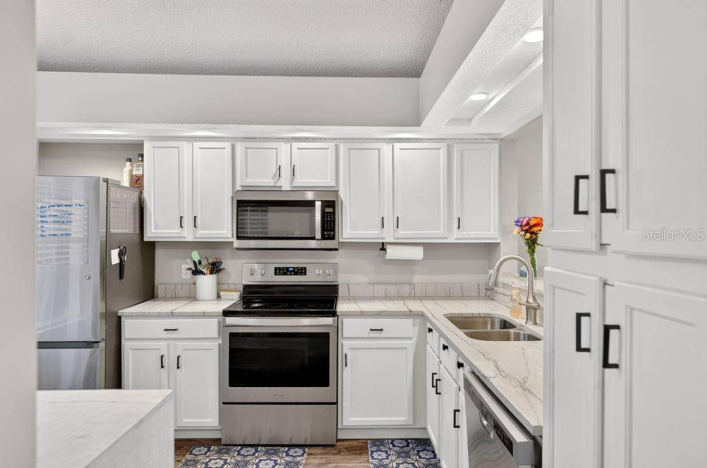 105 NEWPORT SQ, Sanford, FL 32771