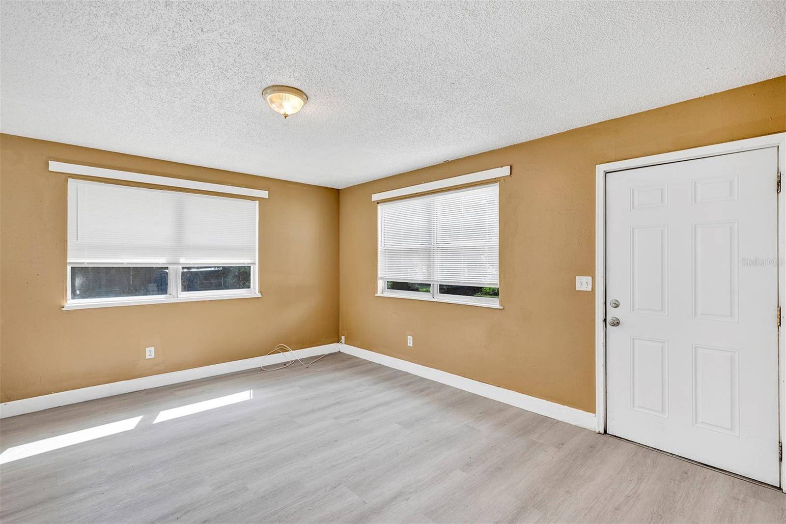 5879 NW 1ST STREET, Ocala, FL 34482