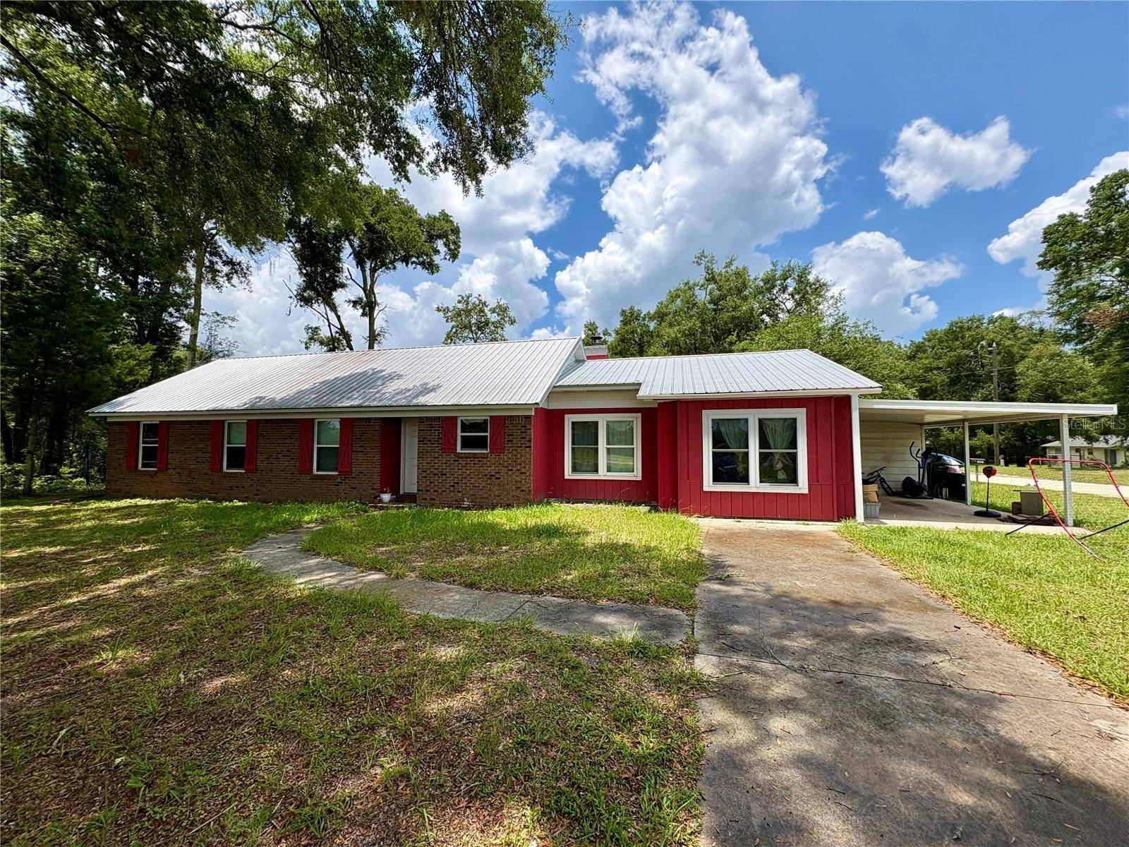 507 GOVERNOR AVE NE, Branford, FL 32008