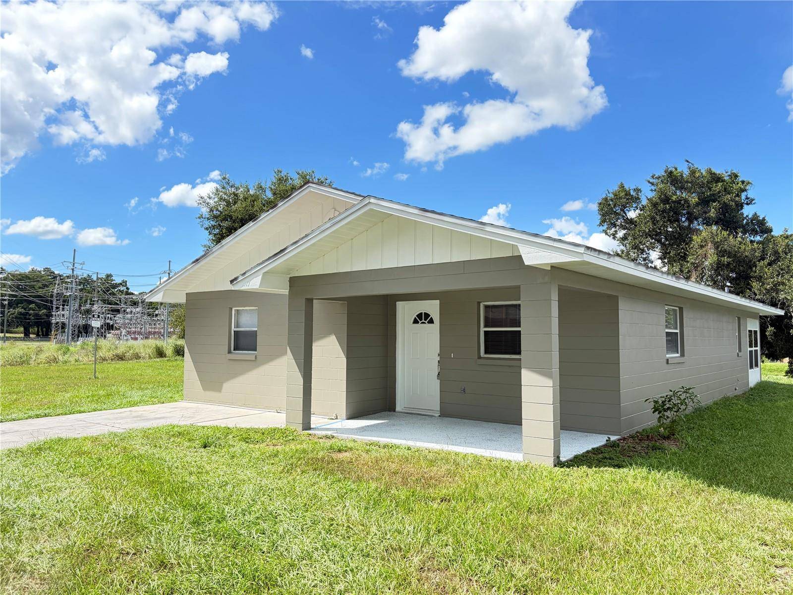 1117 BLOSSOM CIR N, Lakeland, FL 33805