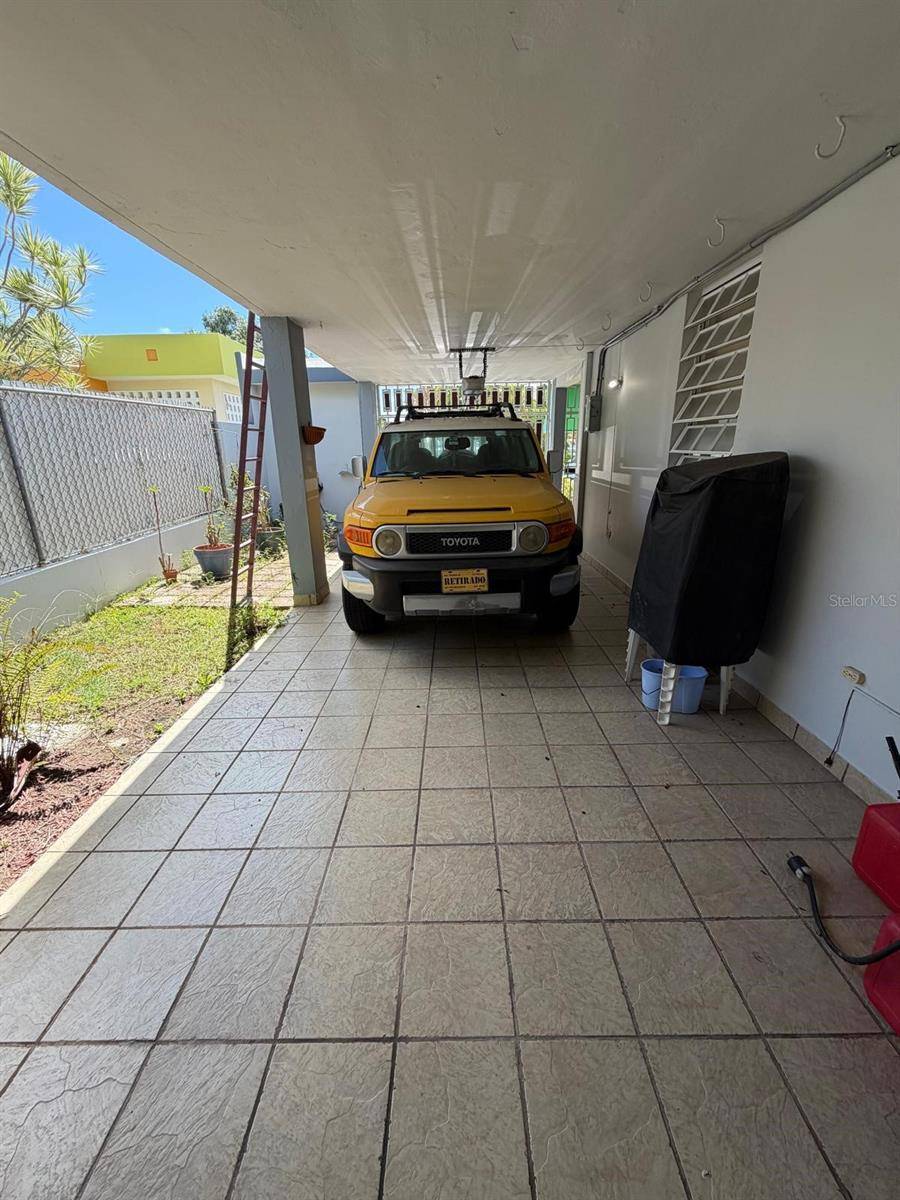 Urbanización VALLE ARRIBA HEIGHTS #A-08, Carolina, PR 00983