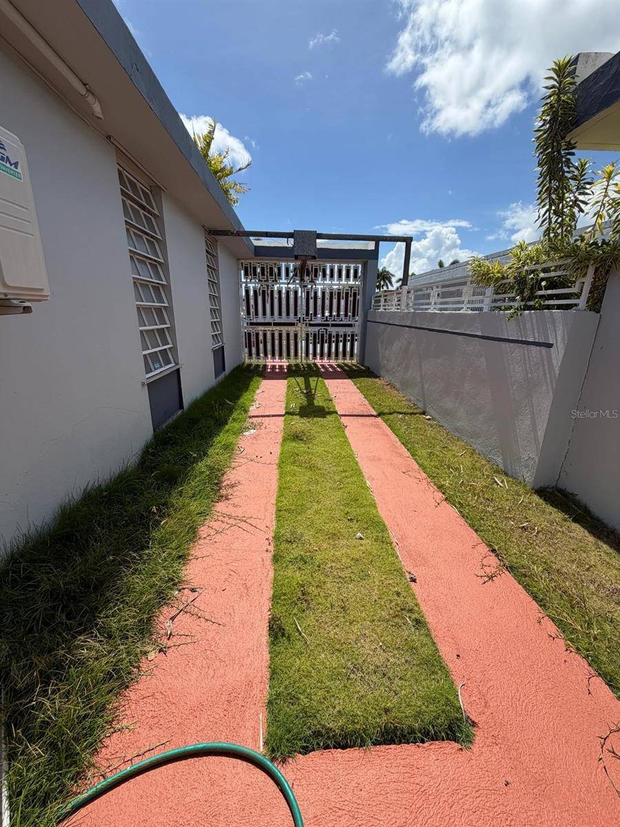 Urbanización VALLE ARRIBA HEIGHTS #A-08, Carolina, PR 00983