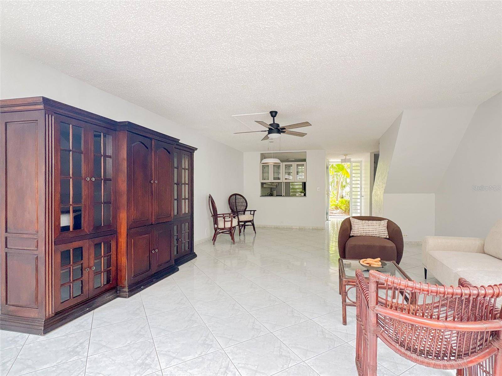595 CLL MAXIMO GOMEZ #G115, San Juan, PR 00918