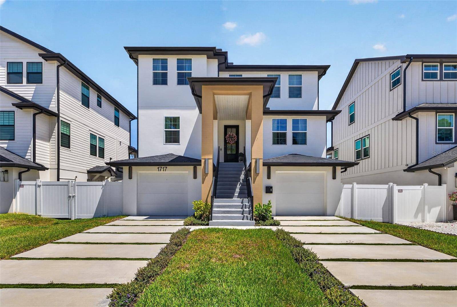 1717 MASSACHUSETTS AVE NE, St Petersburg, FL 33703