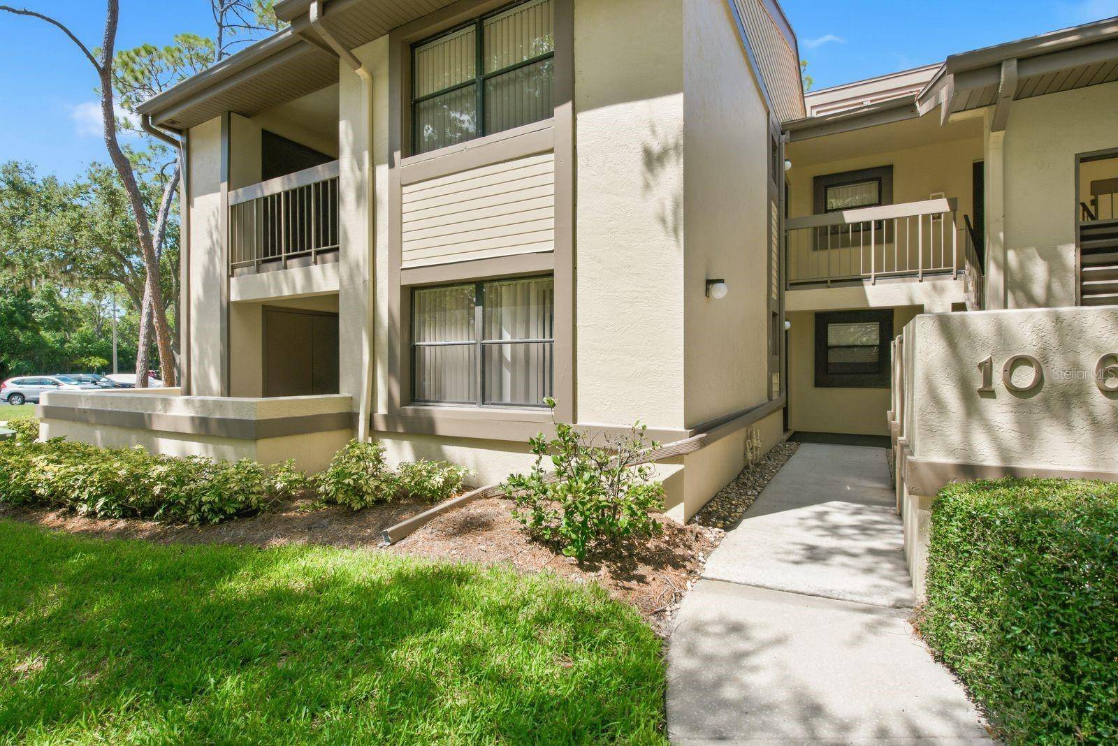 10 WOODLAKE PL, Oldsmar, FL 34677