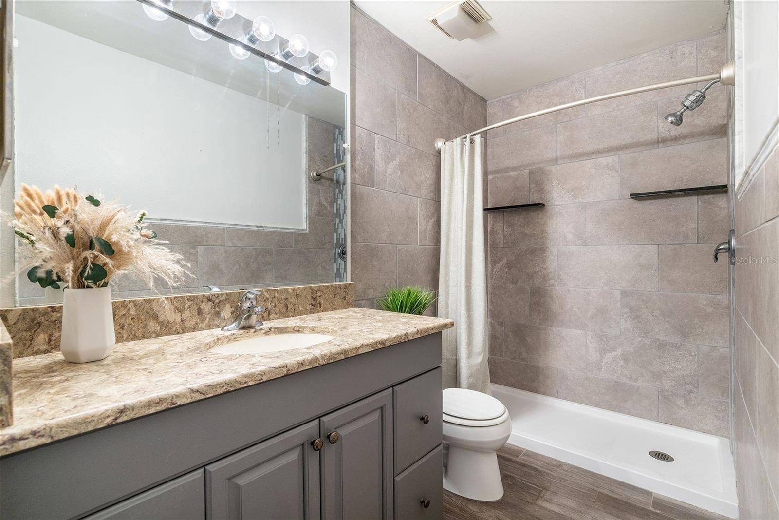 3137 MISSION GROVE DR #3137, Palm Harbor, FL 34684