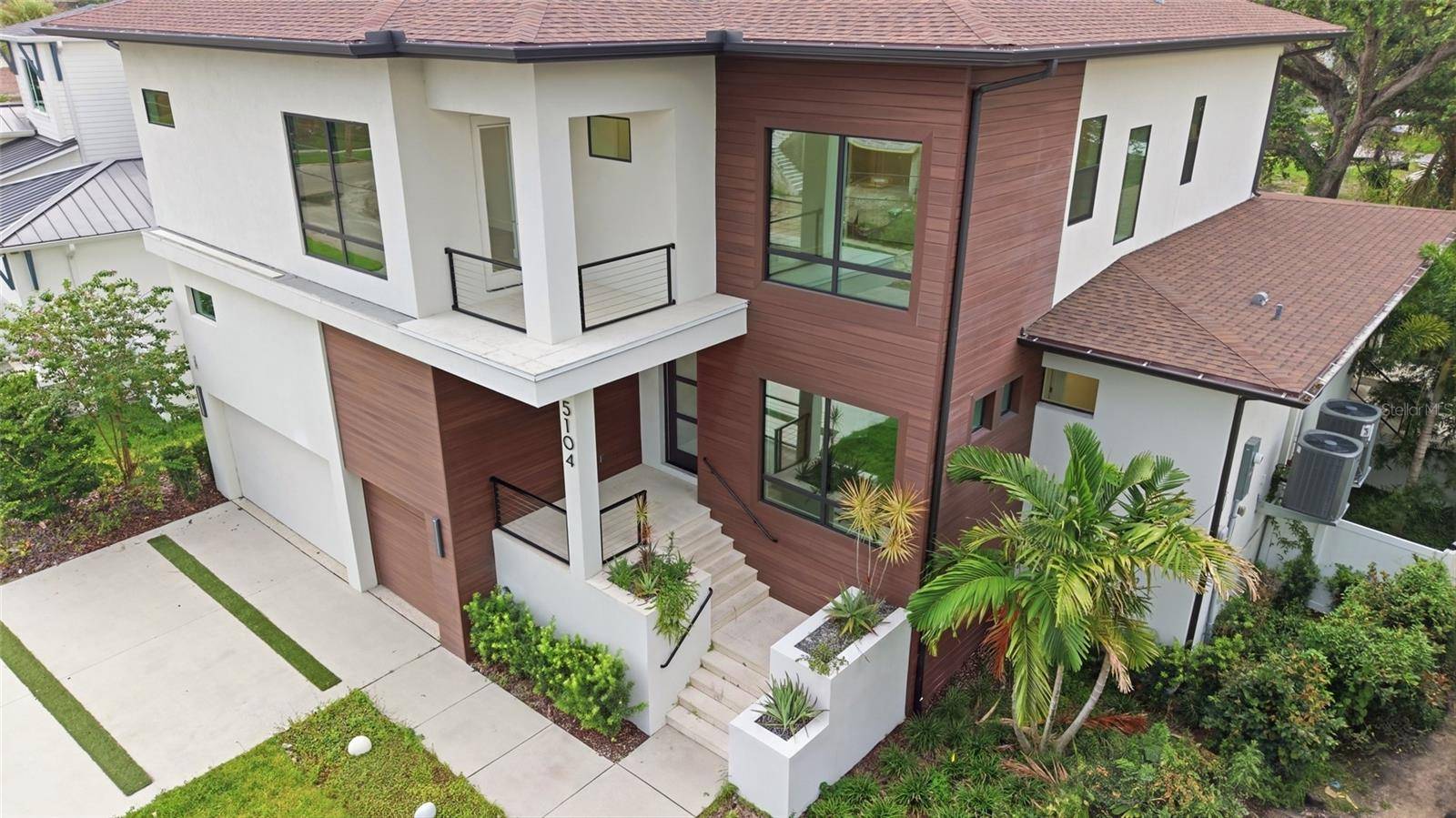 5104 W EVELYN DR, Tampa, FL 33609