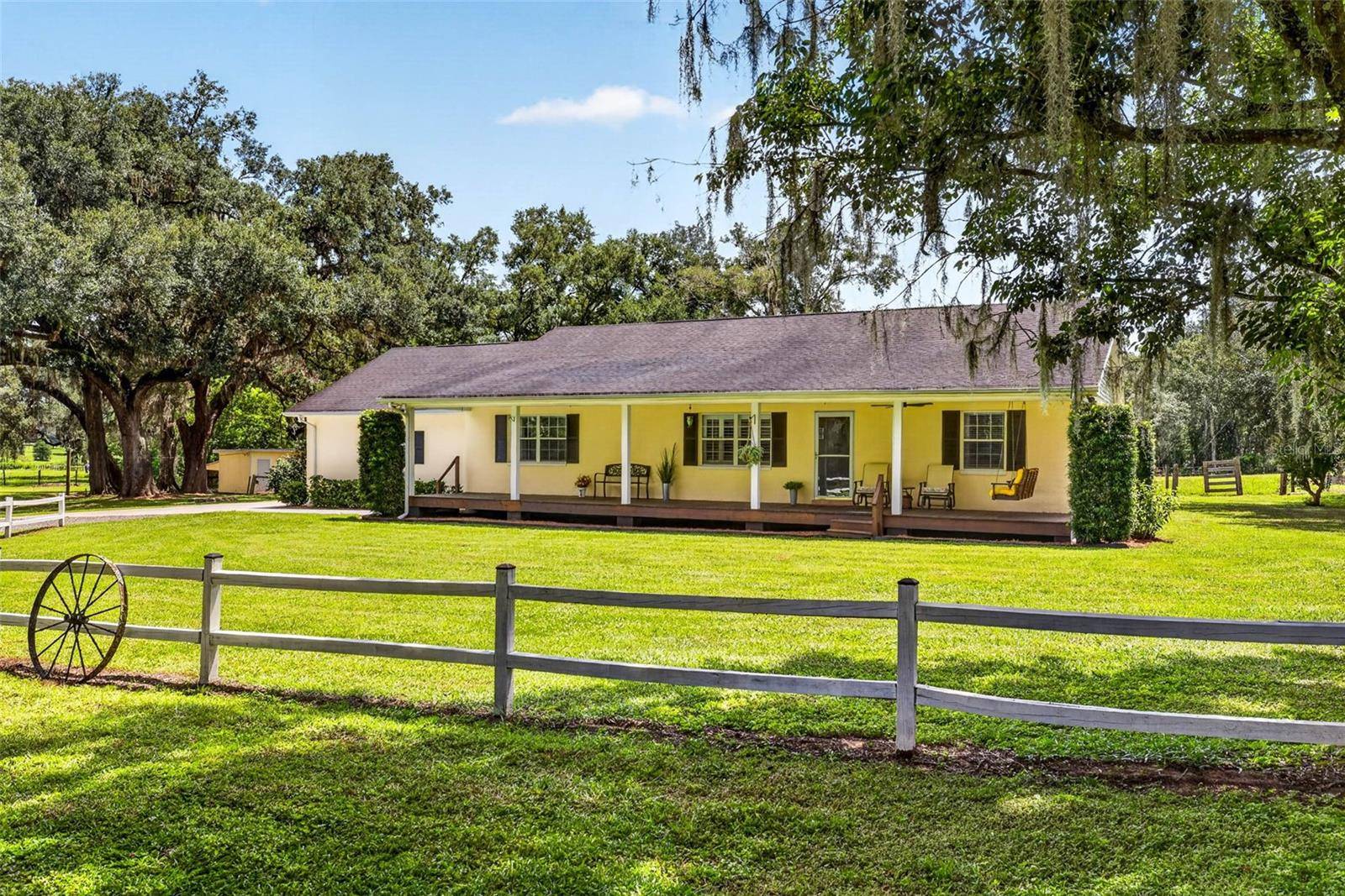 17380 SWEETWATER RD, Dade City, FL 33523