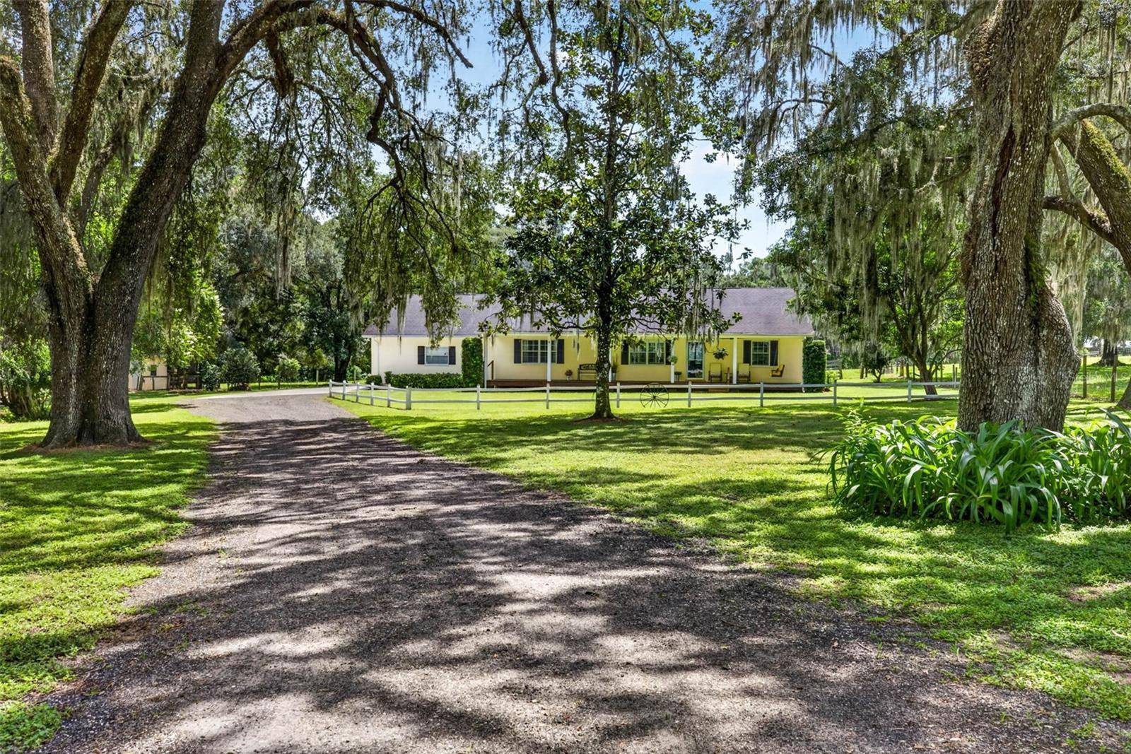 17380 SWEETWATER RD, Dade City, FL 33523