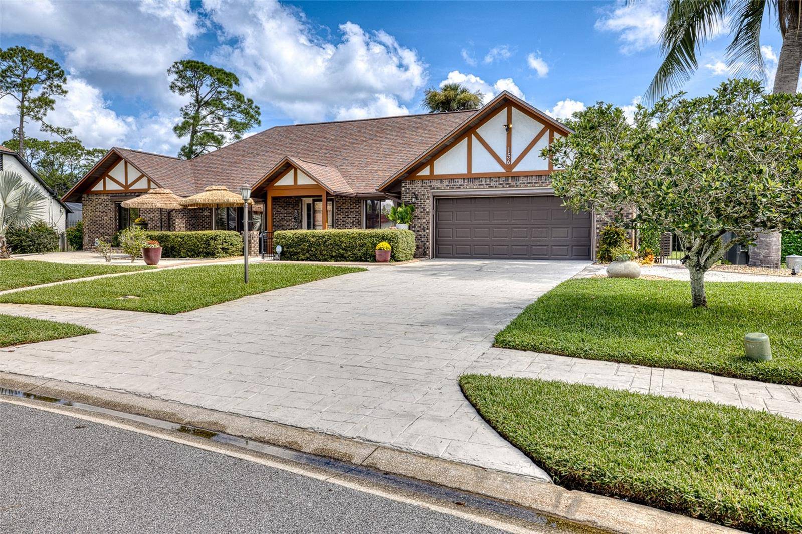 156 POINT O WOODS DR, Daytona Beach, FL 32114