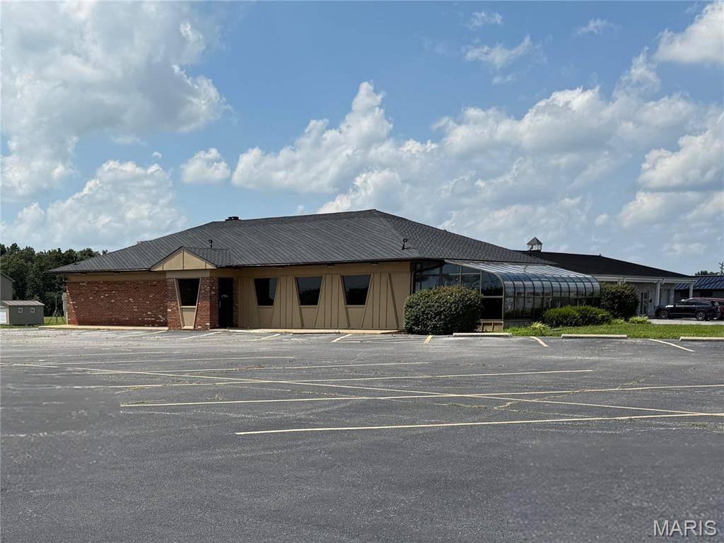 1801 N Market ST, Sparta, IL 62286