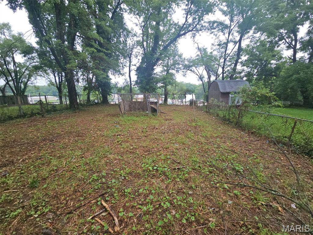 7497 Rowles AVE, St Louis, MO 63135