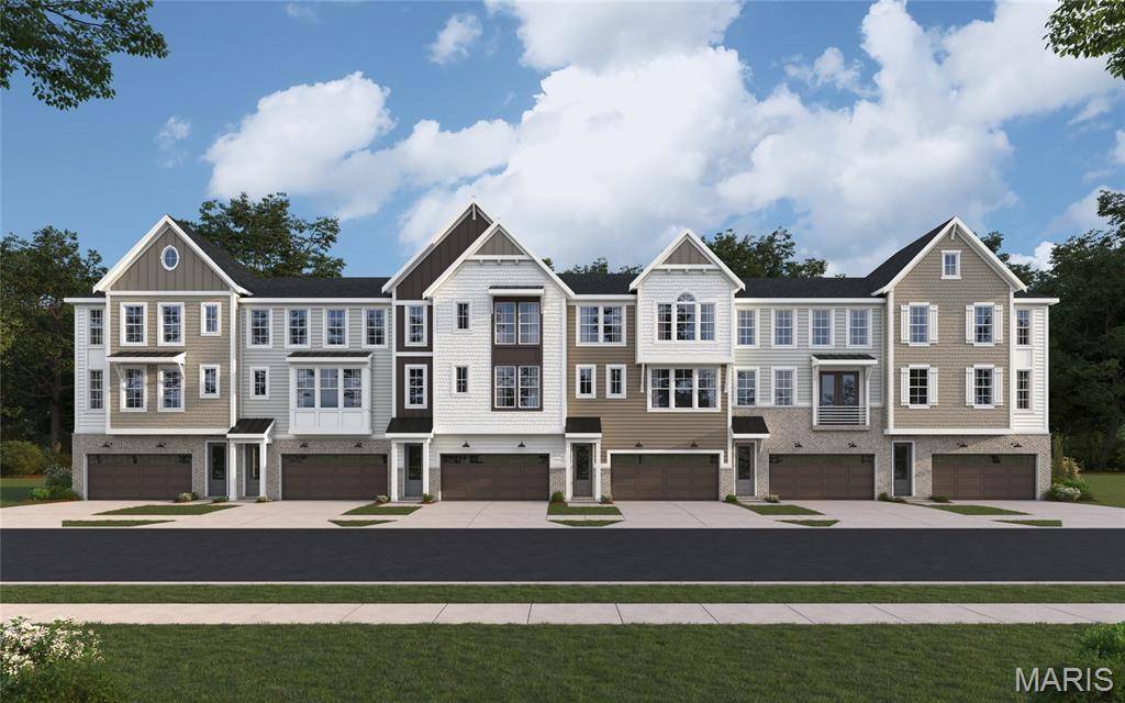 8918 Gateway Heights AVE E #82-502, Richmond Heights, MO 63144