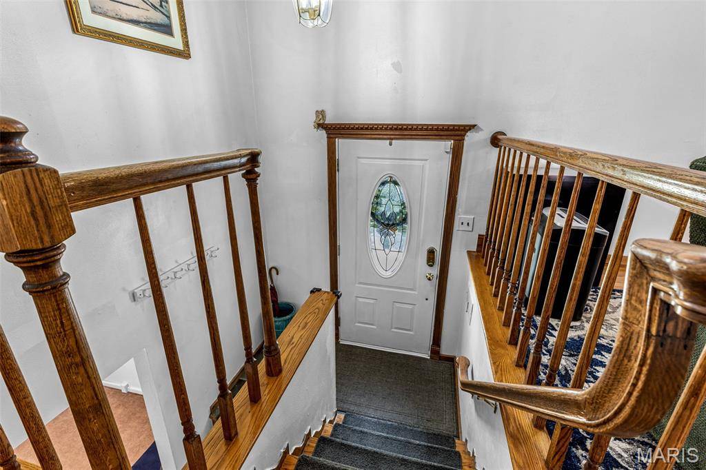 137 Huntleigh Forest DR, Kirkwood, MO 63122
