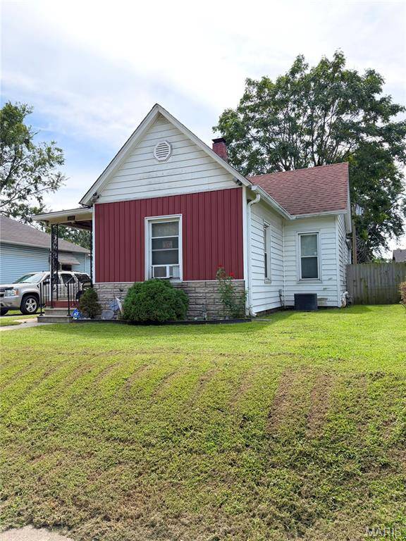 2432 Edwards ST, Granite City, IL 62040