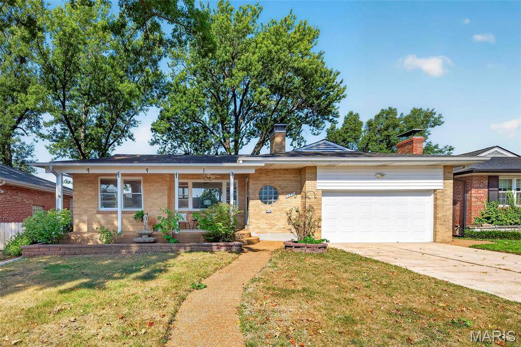 5931 Clifton AVE, St Louis, MO 63109