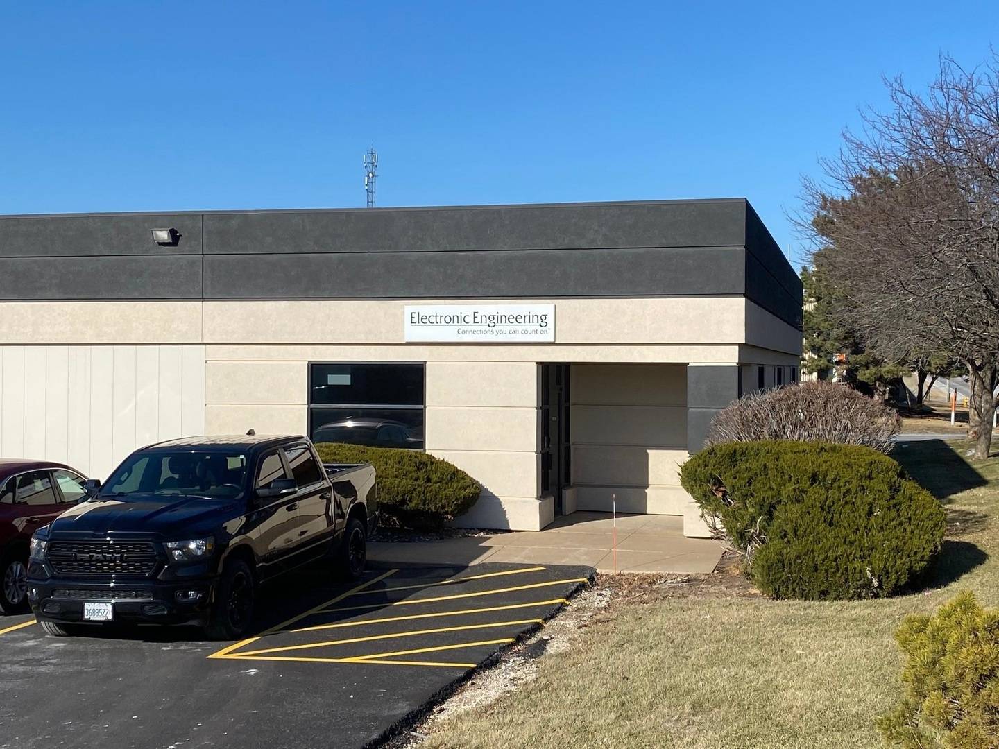 5000 Tremont Ave AVE #202, Davenport, IA 52807