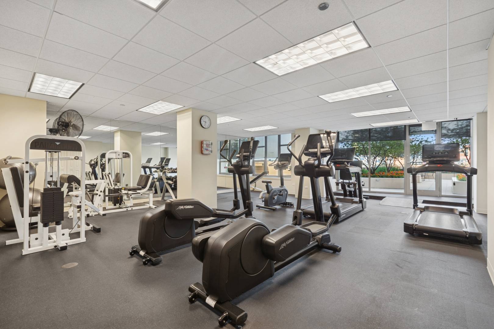 200 N JEFFERSON ST #2404, Chicago, IL 60661