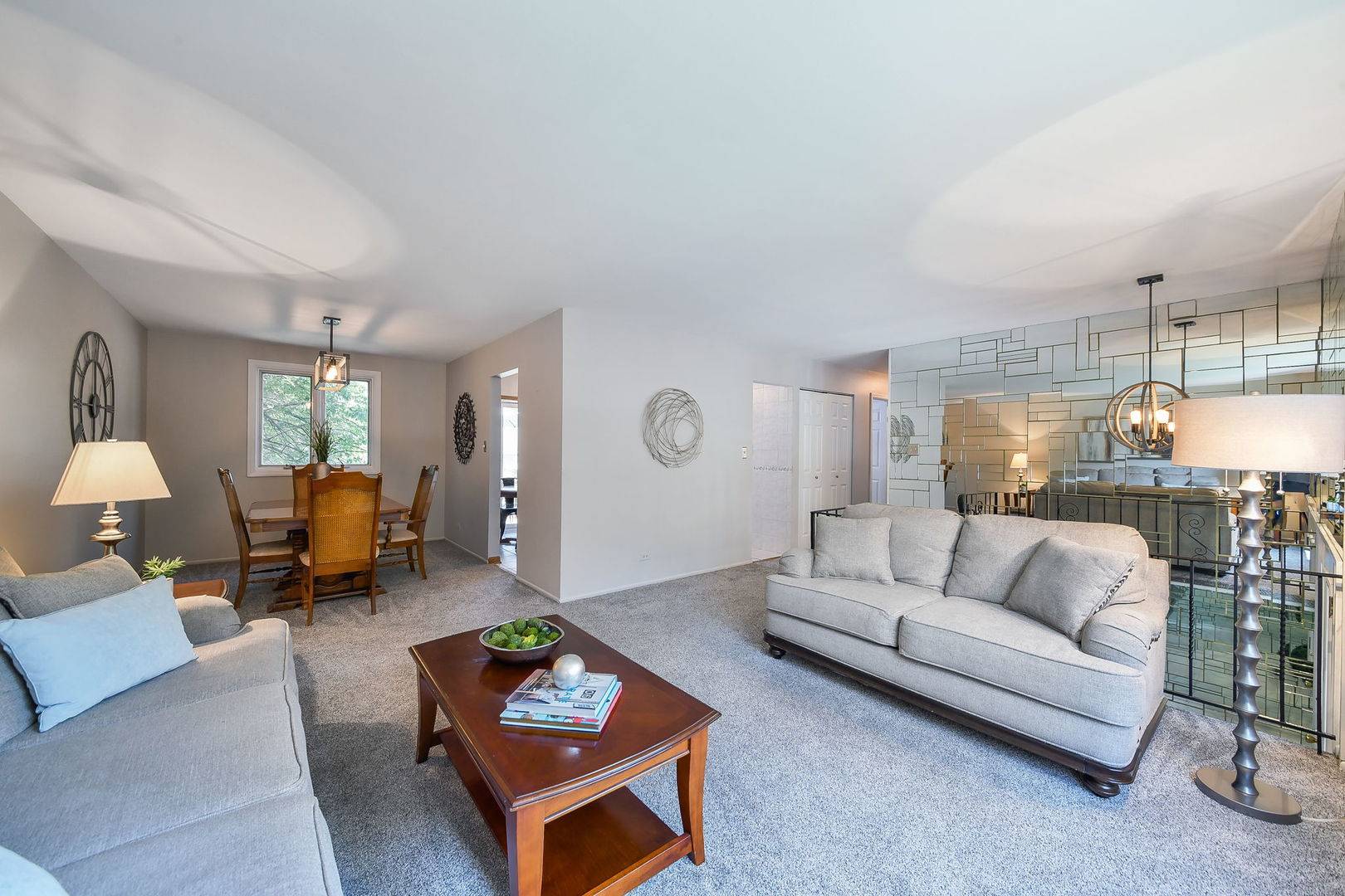 2287 Durham DR, Wheaton, IL 60189