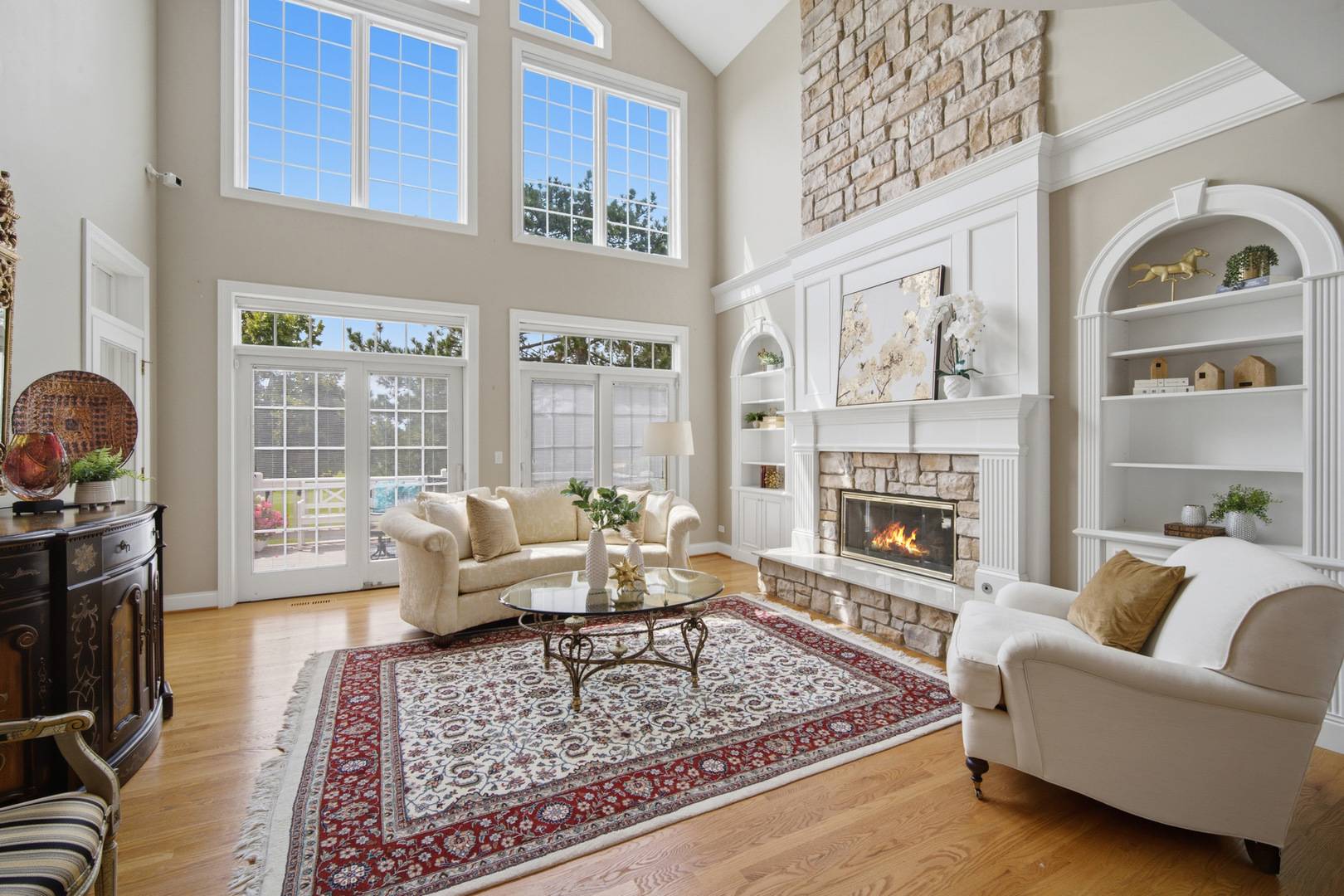 7 Dunhill LN, North Barrington, IL 60010