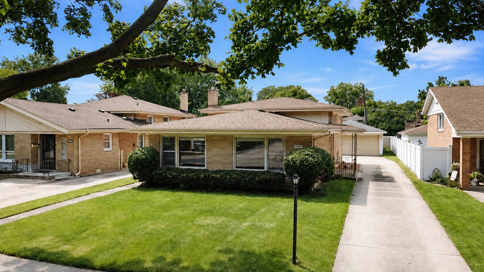 1638 Forest RD, La Grange Park, IL 60526