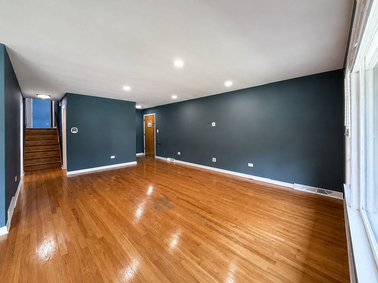 1638 Forest RD, La Grange Park, IL 60526
