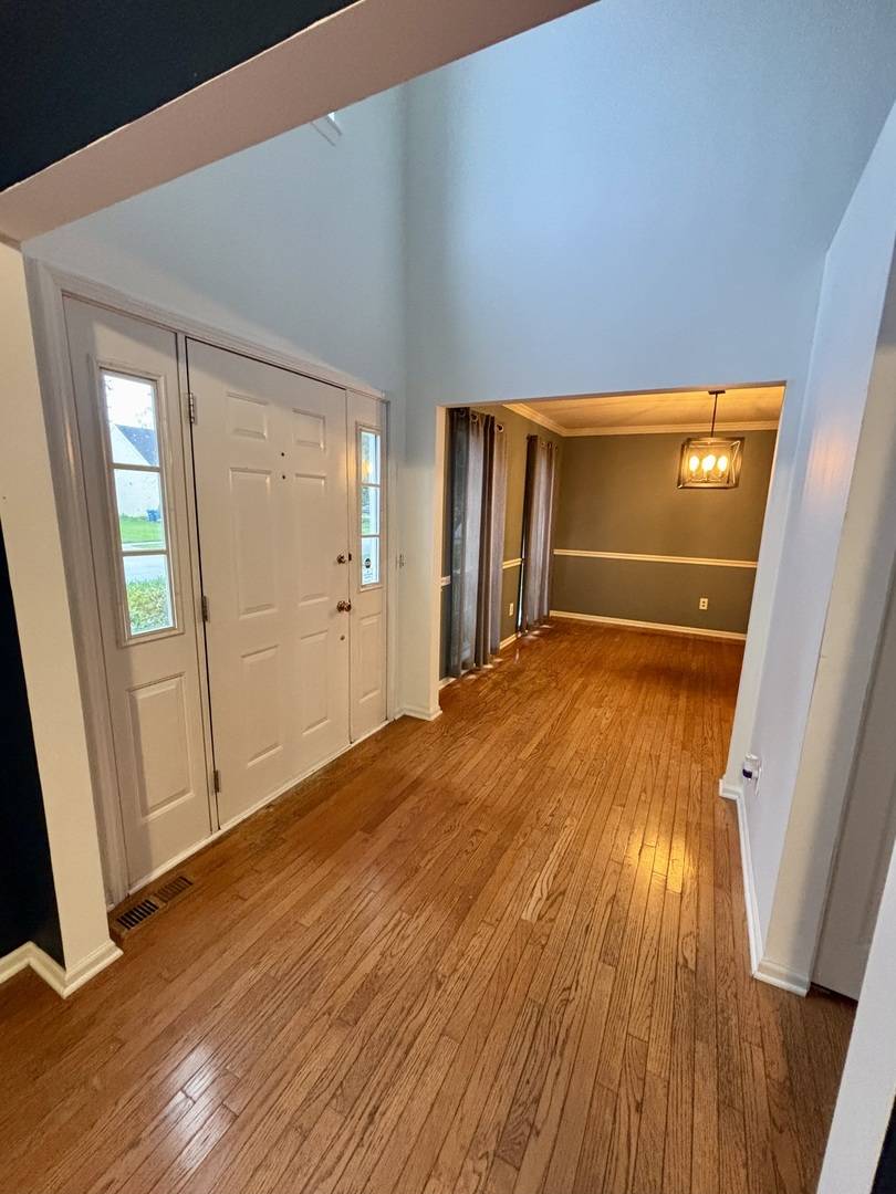 2580 Westminster LN, Aurora, IL 60506