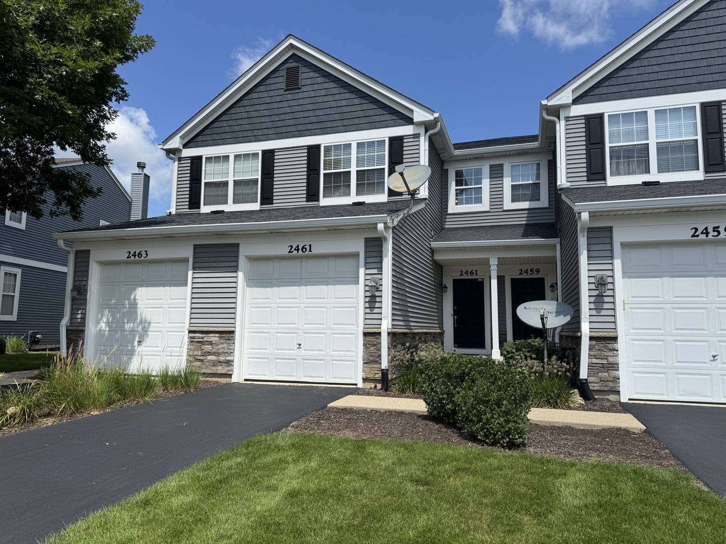 2461 Oneida LN, Naperville, IL 60563