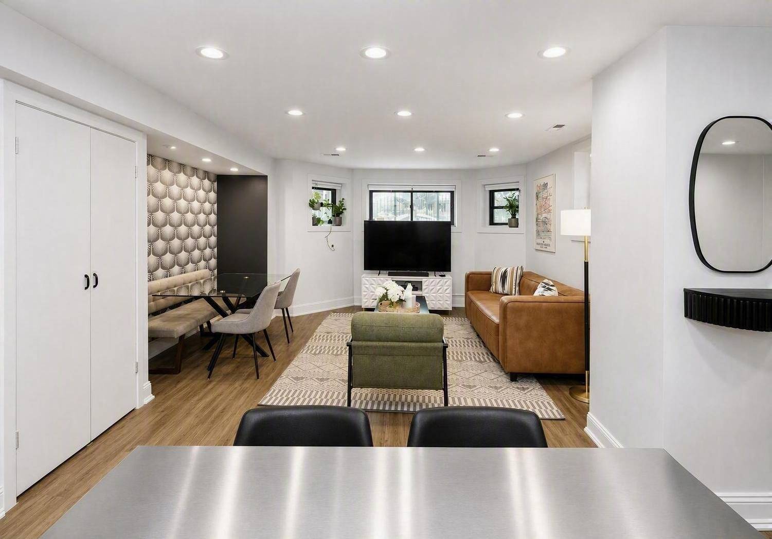 4733 N Kenmore AVE #4, Chicago, IL 60640