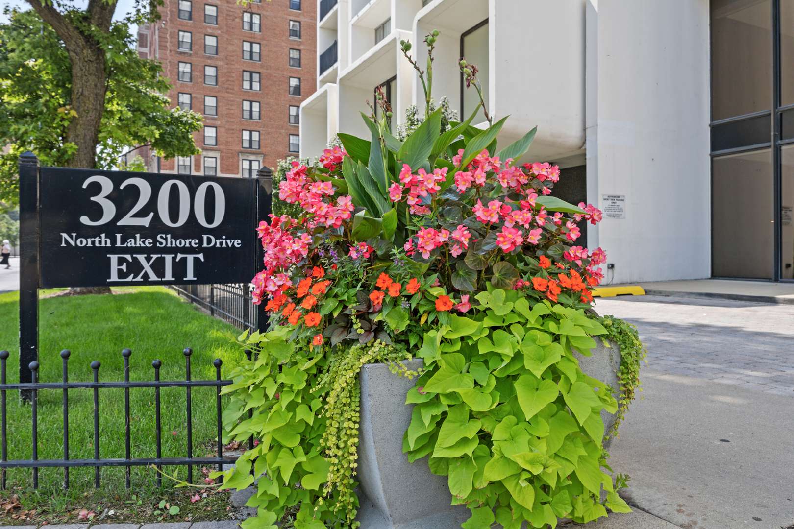 3200 N Lake Shore DR #2604, Chicago, IL 60657