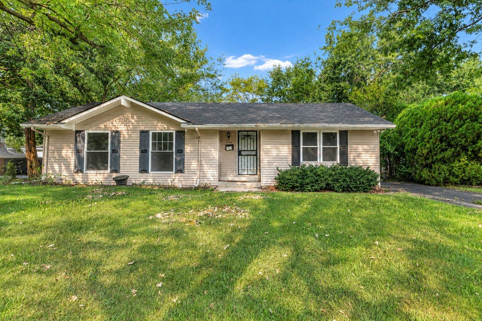 946 Harvard LN, Matteson, IL 60443