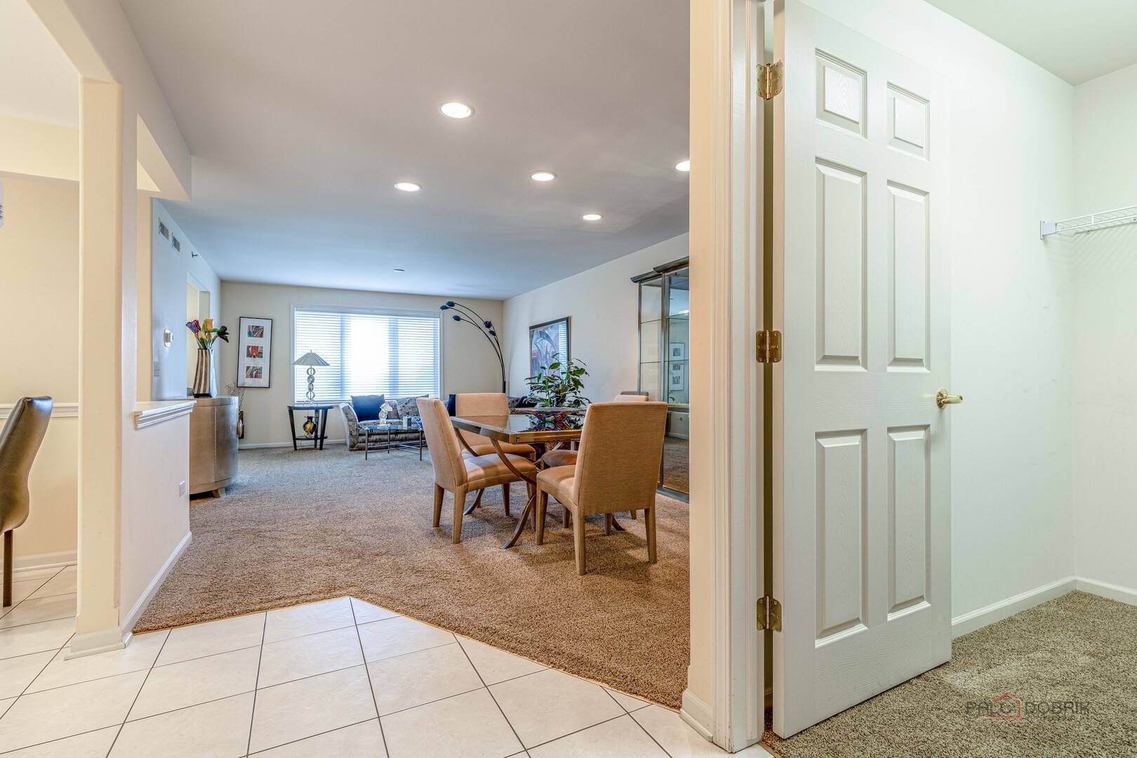 351 Town Place CIR #503, Buffalo Grove, IL 60089