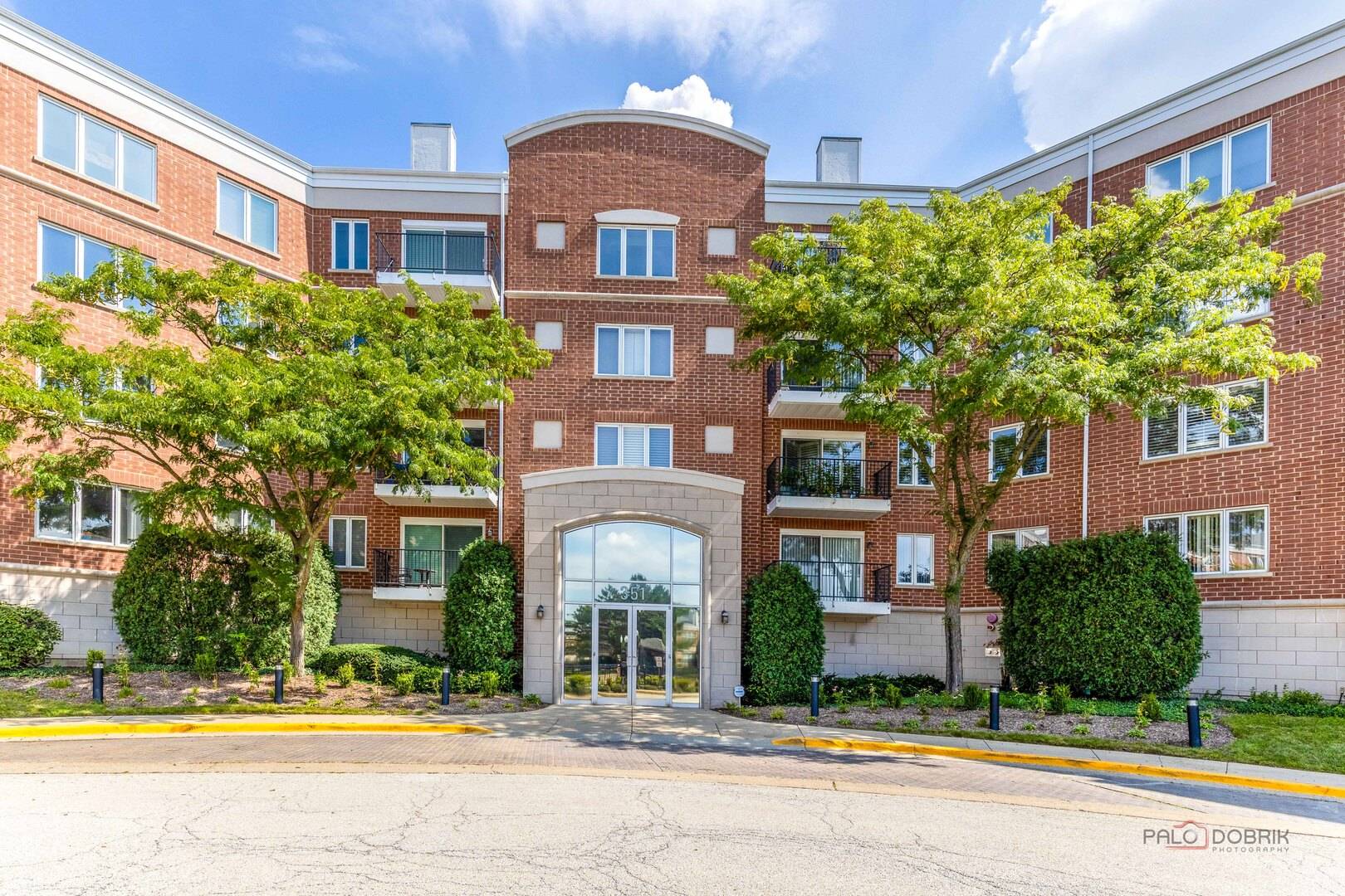 351 Town Place CIR #503, Buffalo Grove, IL 60089