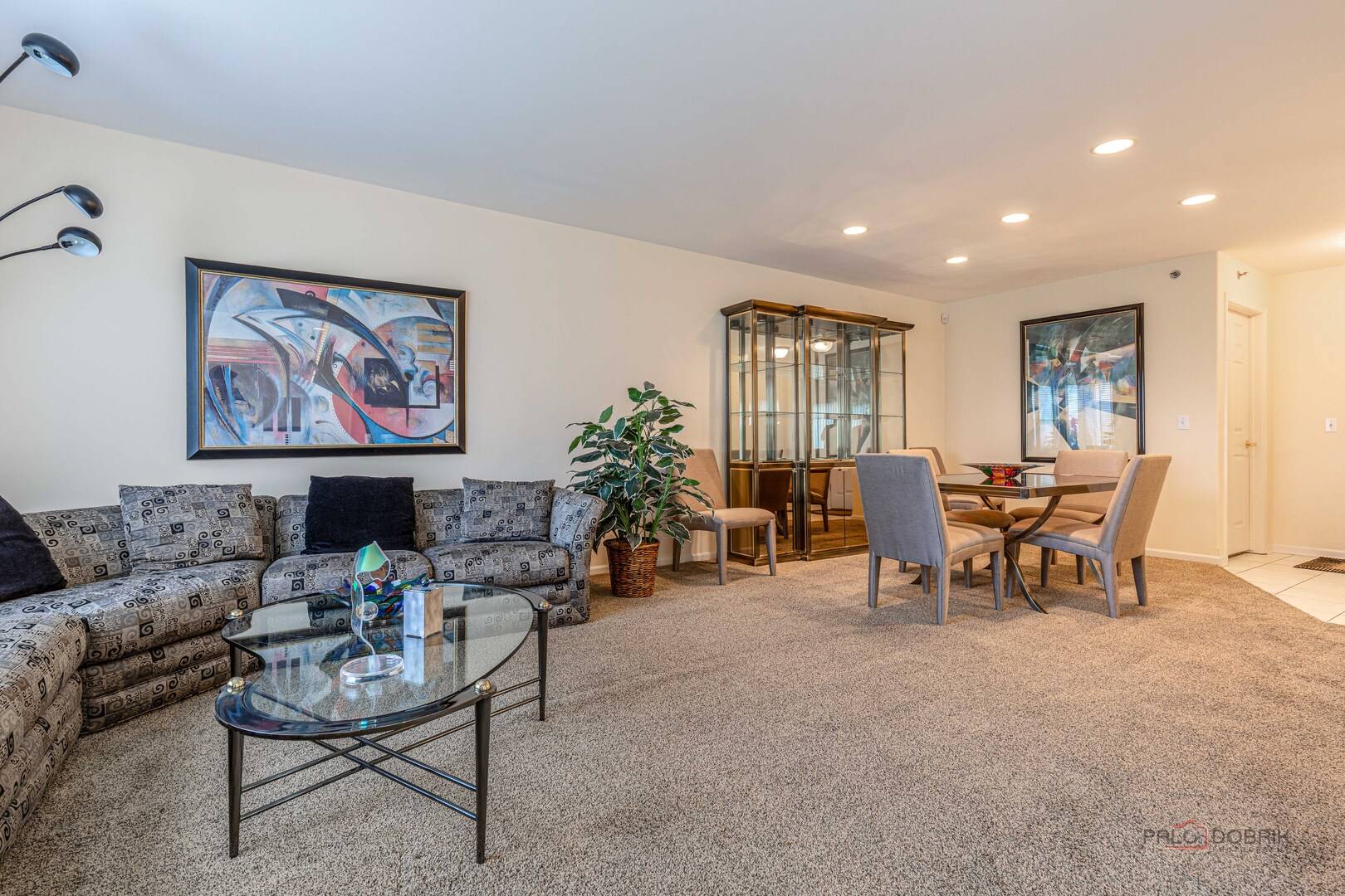 351 Town Place CIR #503, Buffalo Grove, IL 60089