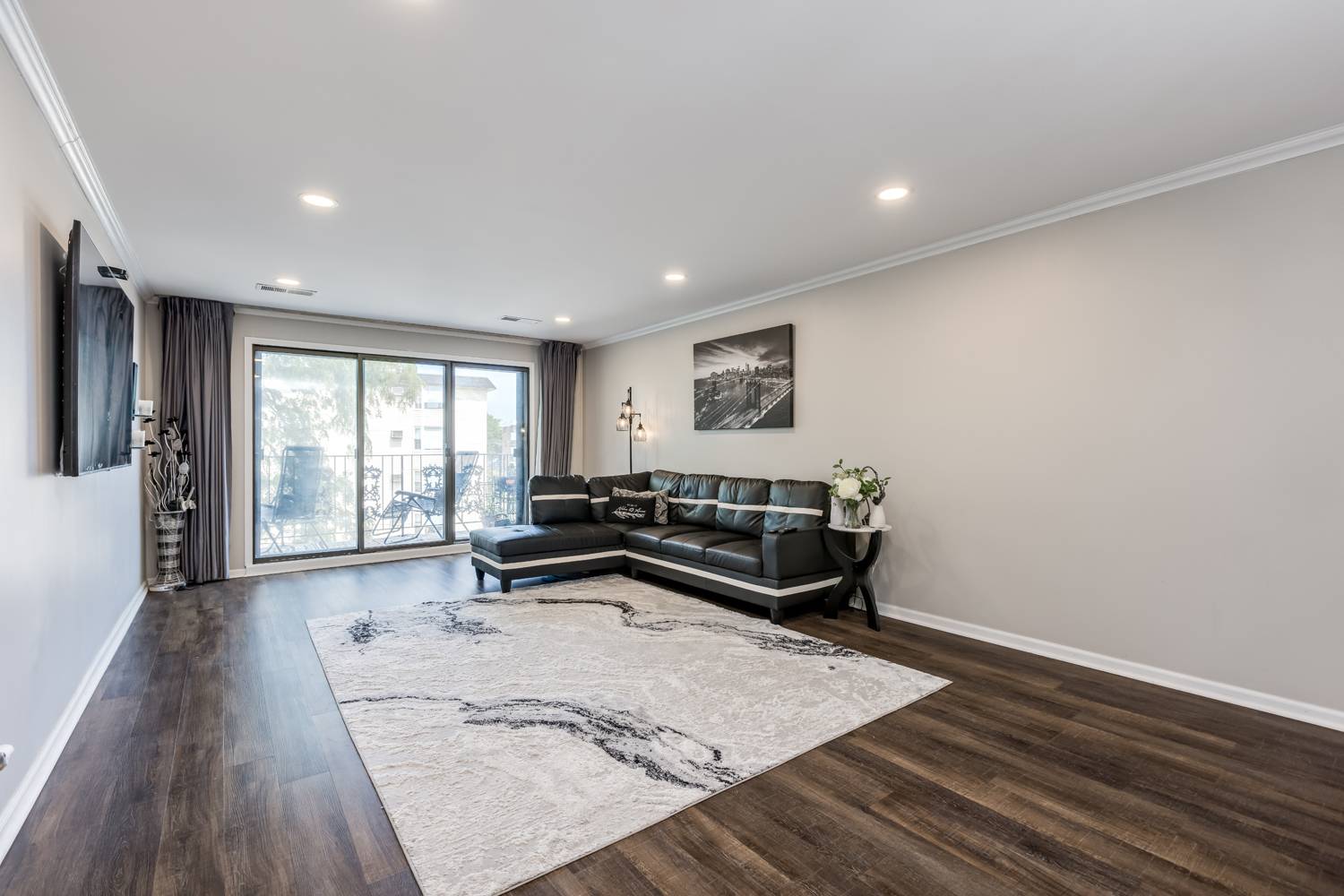 5501 Lincoln AVE #409, Morton Grove, IL 60053