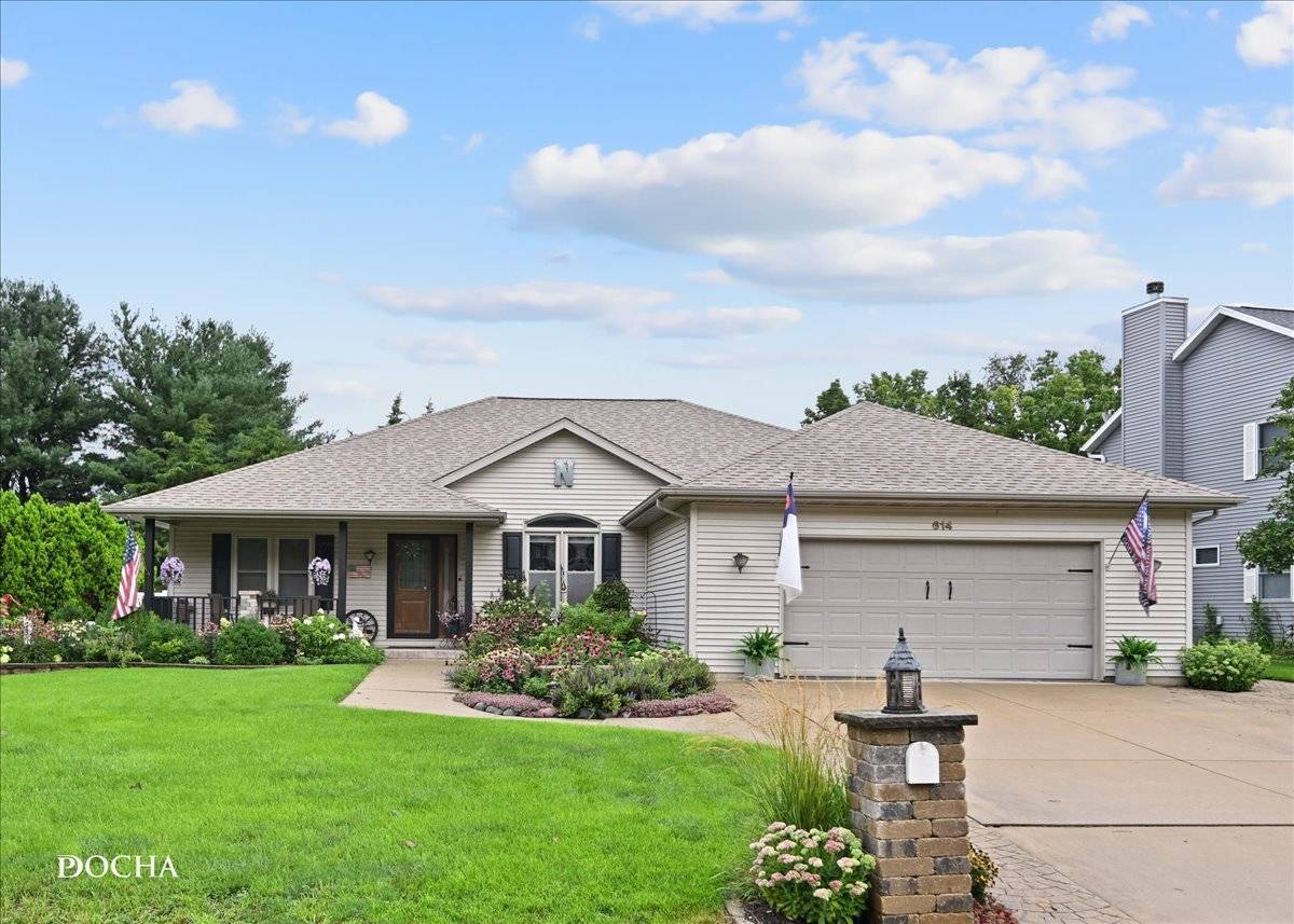 614 Magnolia LN, Ottawa, IL 61350