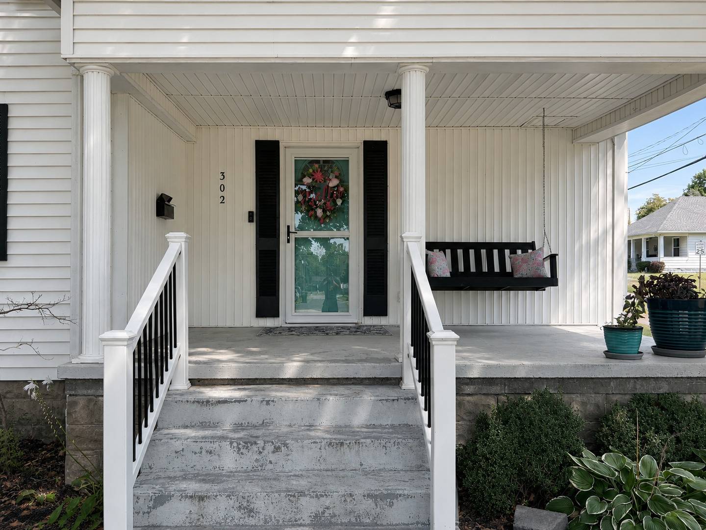 302 James ST, Carterville, IL 62918