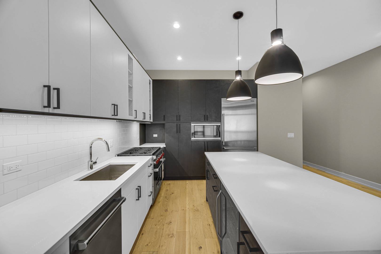 1203 W Augusta BLVD #2S, Chicago, IL 60642