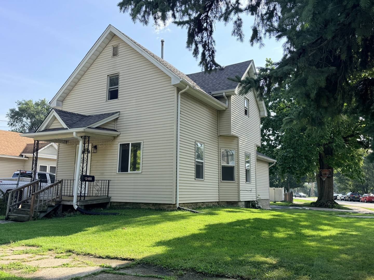 400 Summit ST, Joliet, IL 60435