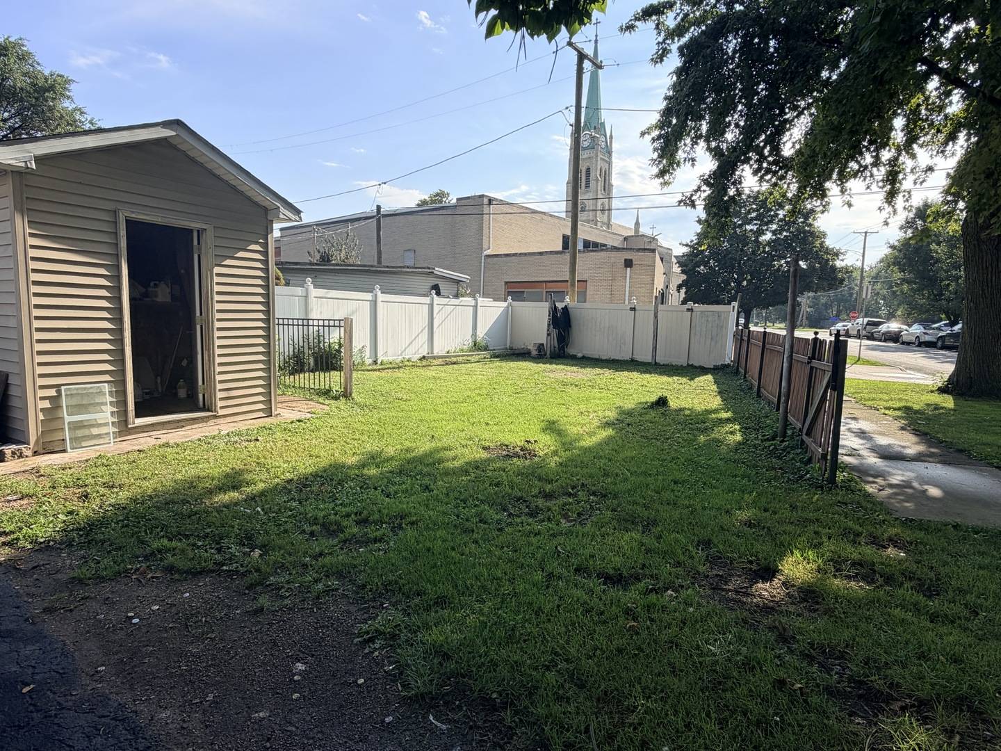 400 Summit ST, Joliet, IL 60435