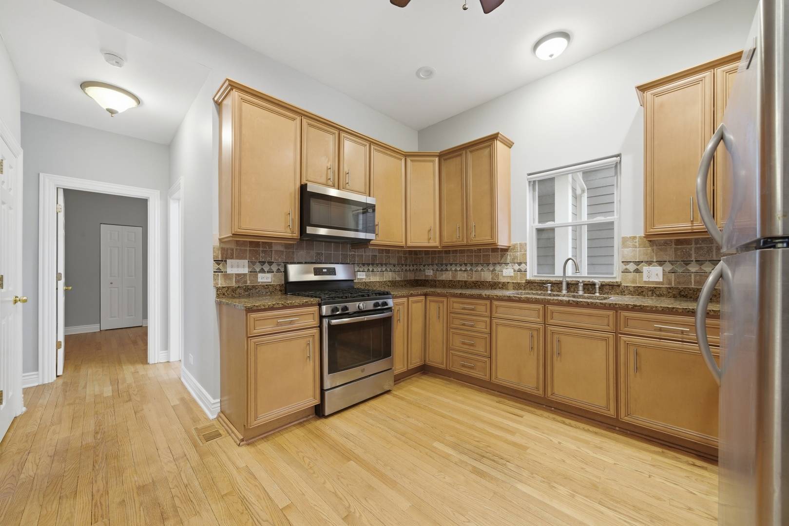 4545 N Lawndale AVE, Chicago, IL 60625