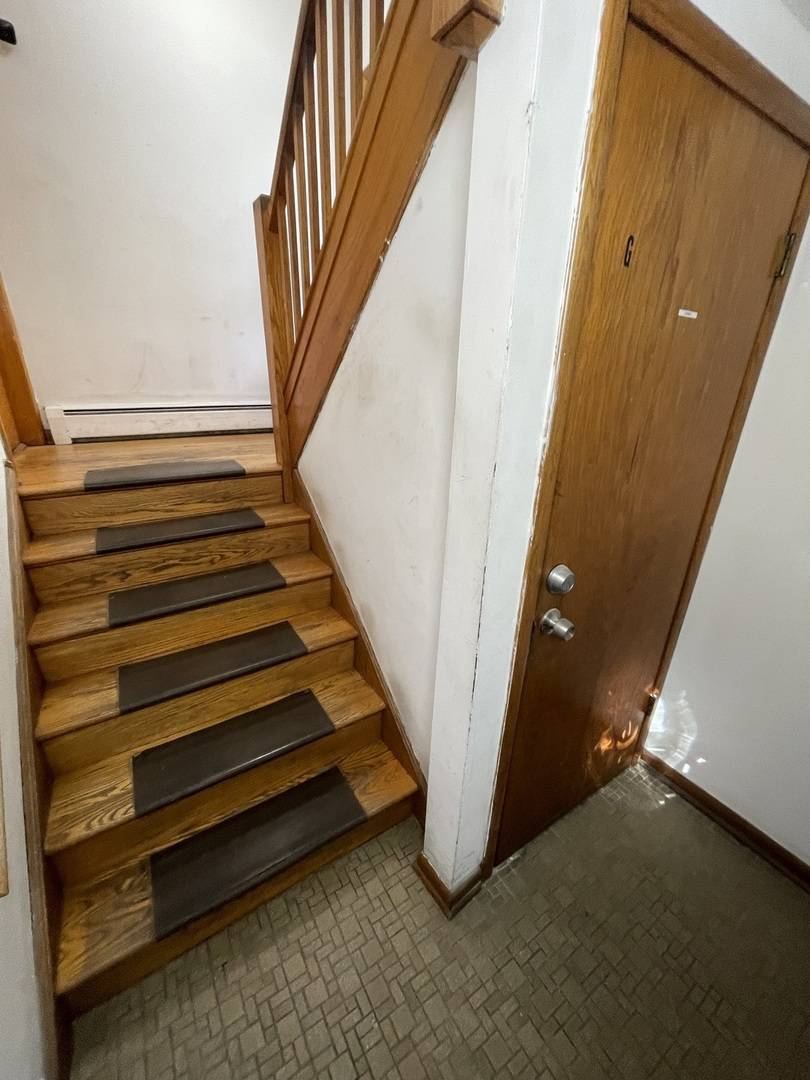 2328 N Lawndale AVE, Chicago, IL 60647