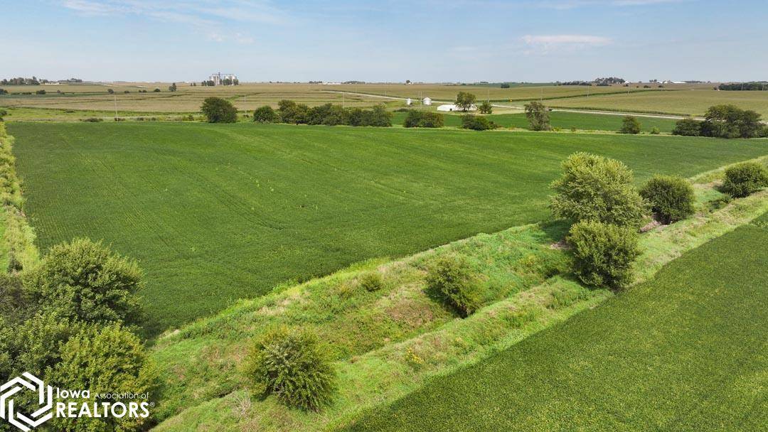 5544 IA 22, Lone Tree, IA 52755